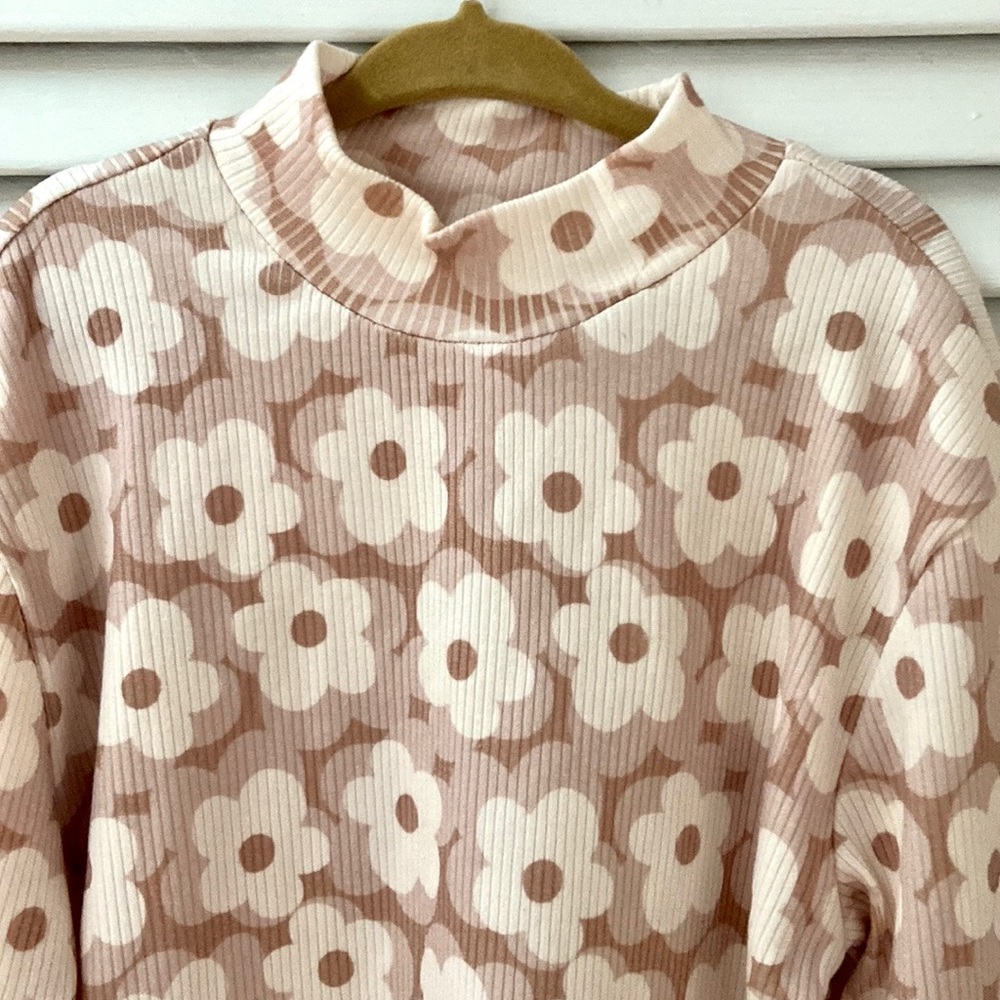 NWT Zara Flowered Mock Turtleneck Neutral size 13-14 years (164 cm) - Picture 2 of 5